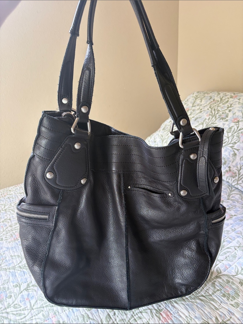 B. Makowsky oversized slouchy leather bag❤️